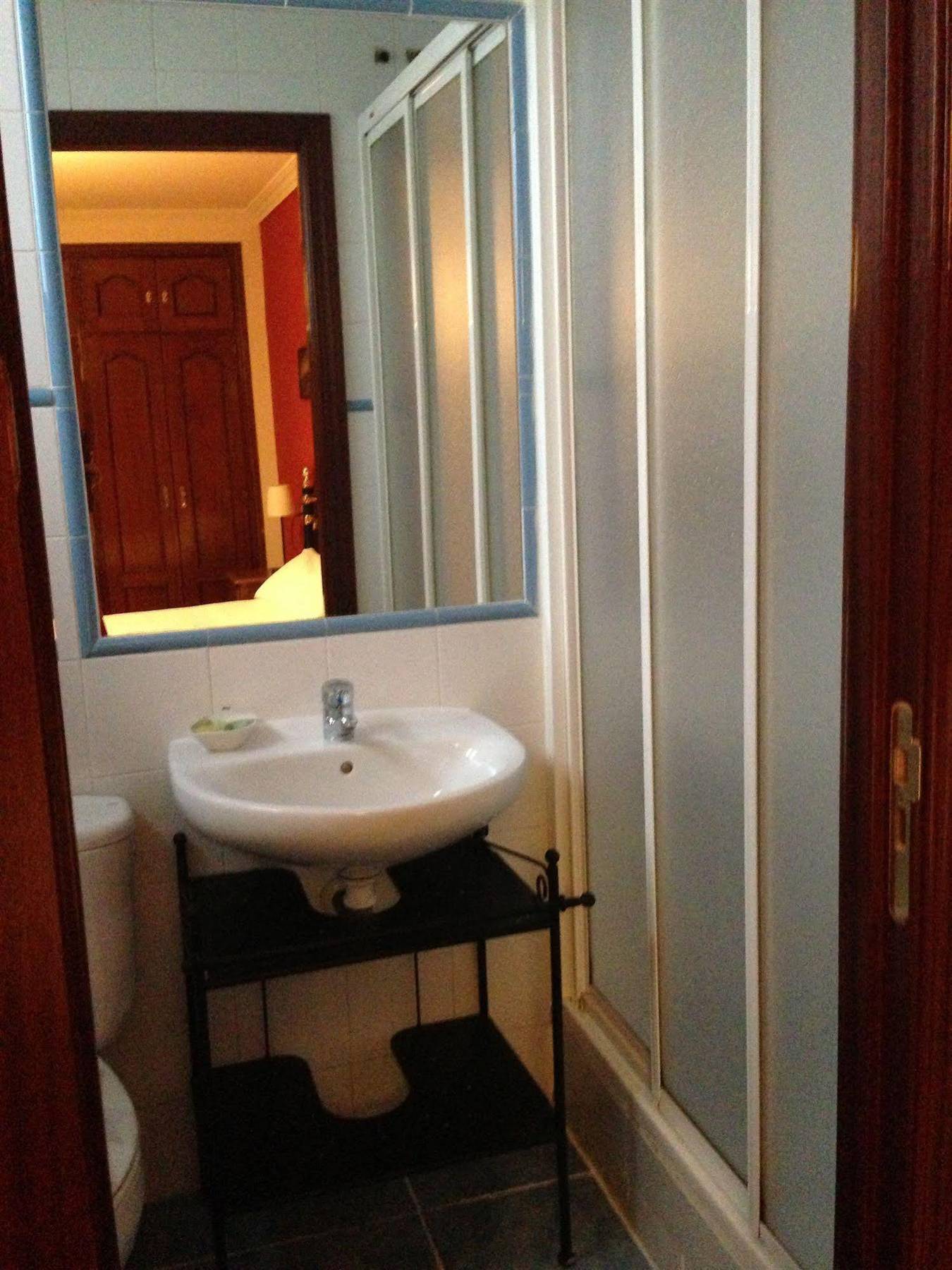 Hostal La Estrella Madrid Extérieur photo