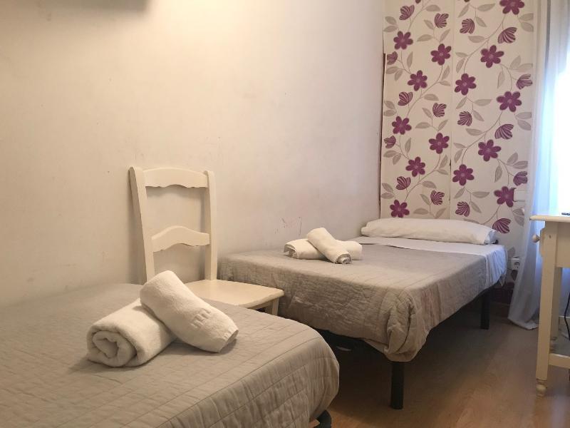 Hostal La Estrella Madrid Extérieur photo