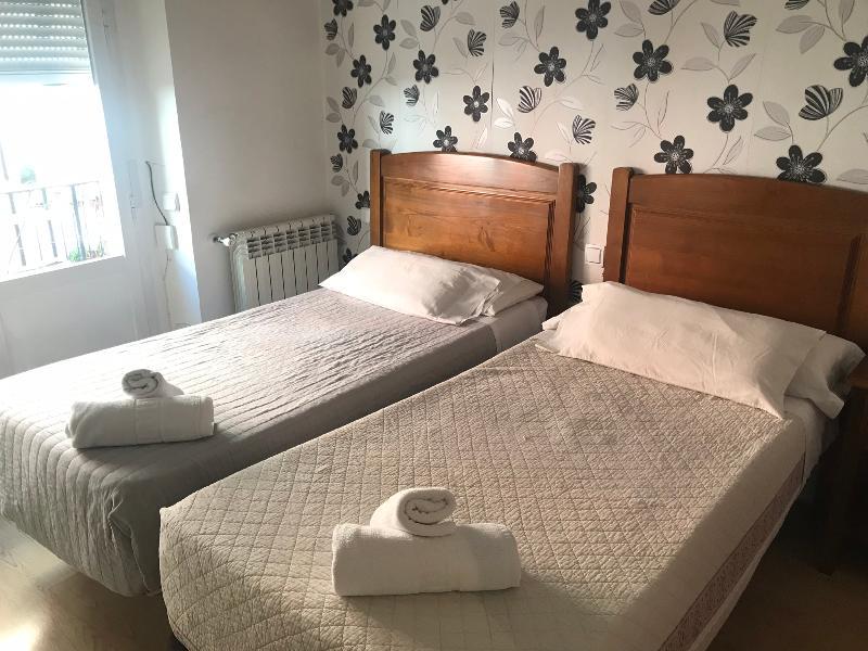 Hostal La Estrella Madrid Extérieur photo